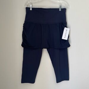 Athleta 2-IN-1 Capri in Navy NWT